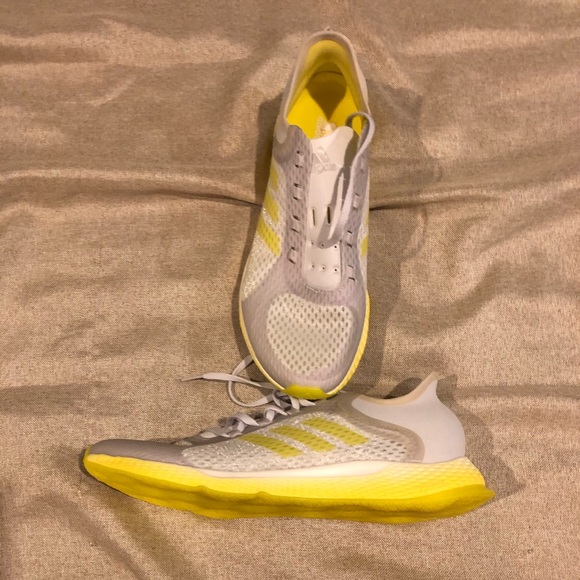 Men’s Adidas 👟 - Picture 3 of 5